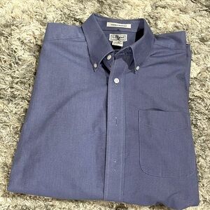 L.L. Bean men’s wrinkle resistant dress shirt